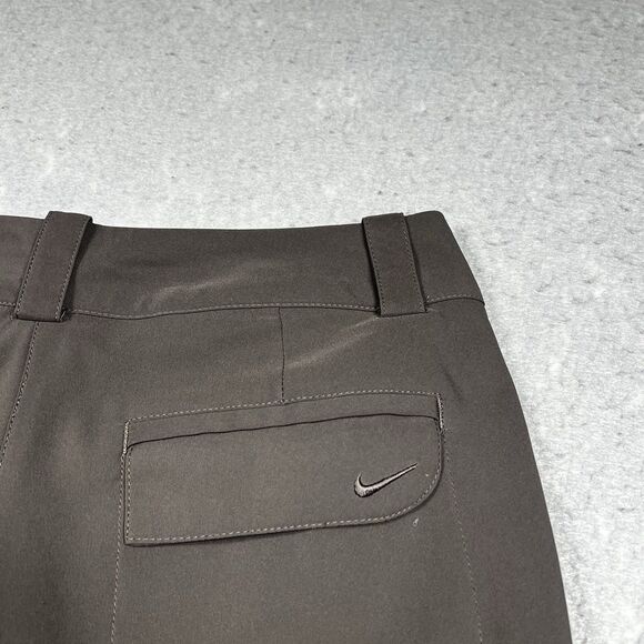 Nike Shorts Womens Size 4 Brown Golf Tour Performance Cargo Shorts Pockets - Picture 9 of 13